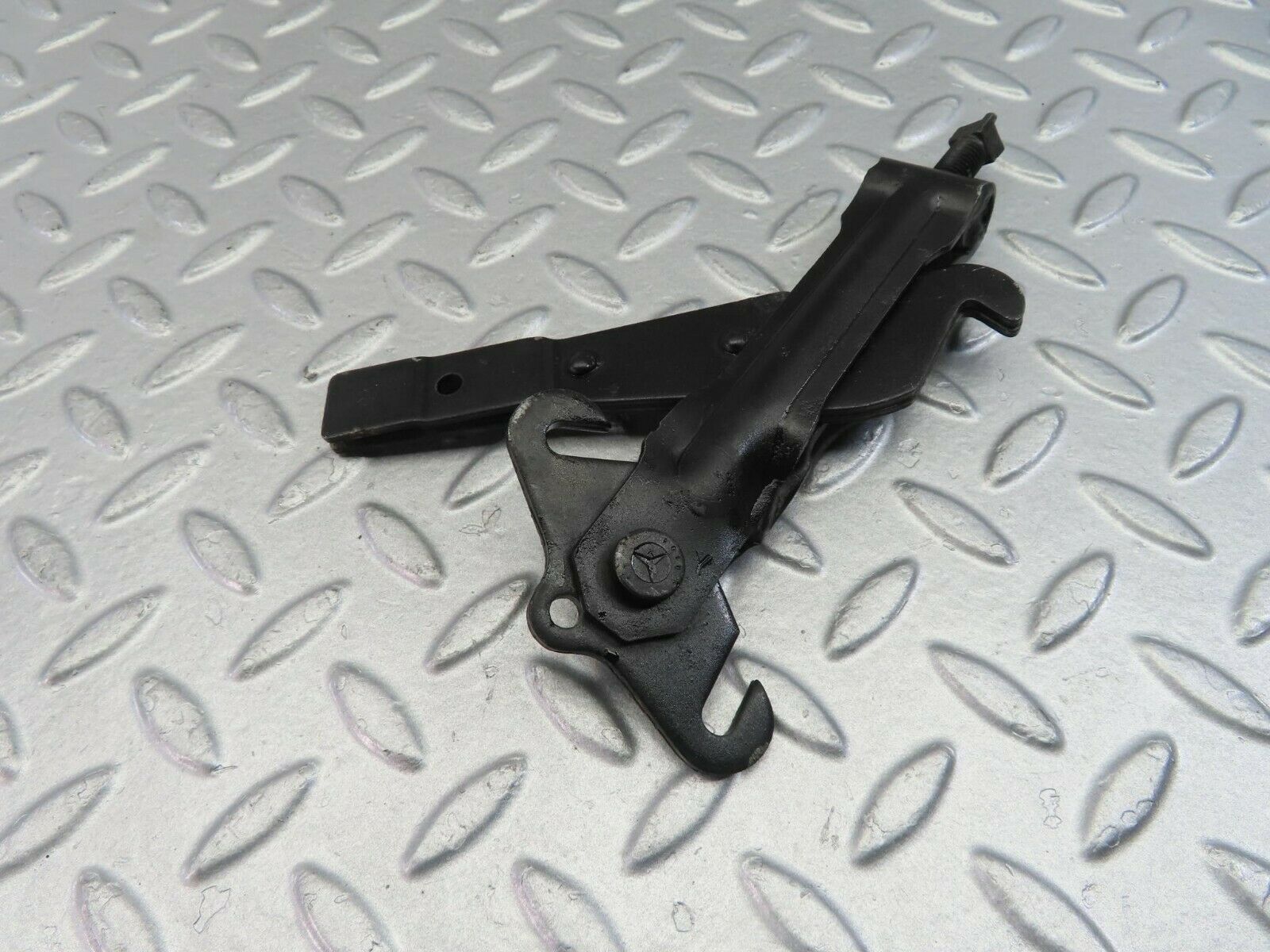 10020 Mercedes-Benz C123 230CE Coupe Handbrake Adjusting Handbrake Regulator