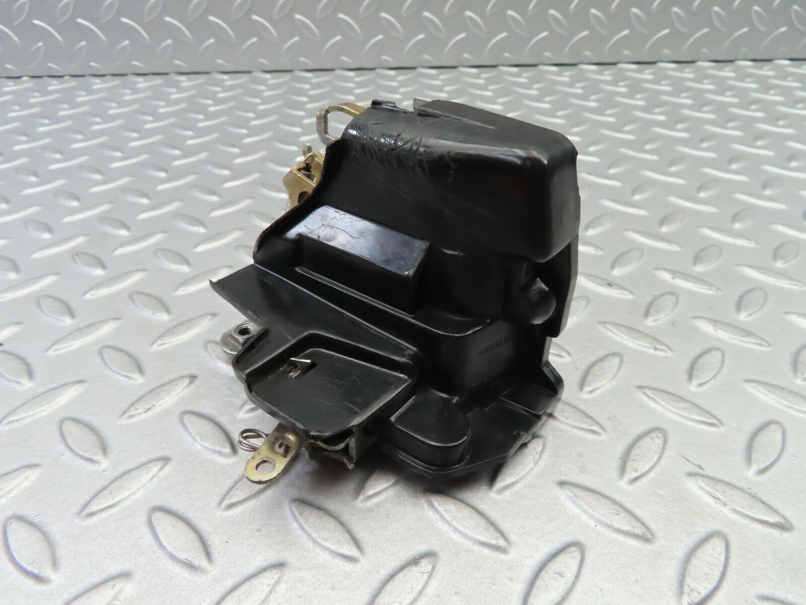6118 Mercedes-Benz W126 380SE Front Right Door Lock Mechanism