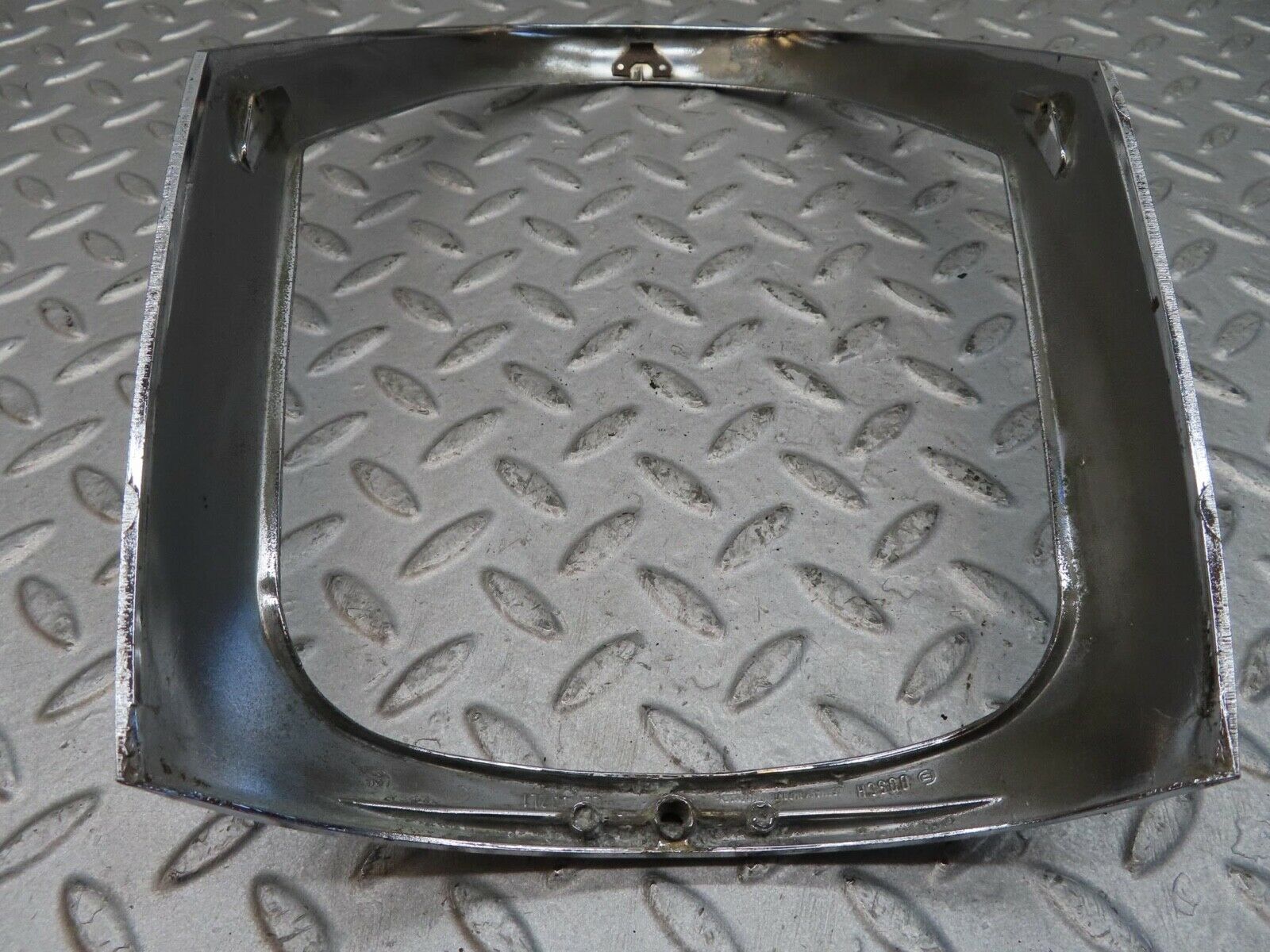 12646 Mercedes-Benz W108 Headlight Chrome Frame