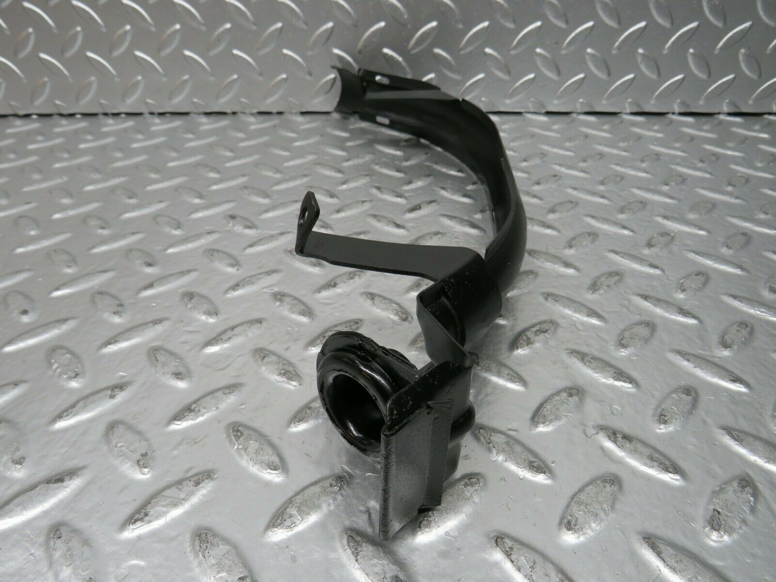 23314 Mercedes-Benz W116 350SE Starter Motor Wire Bracket