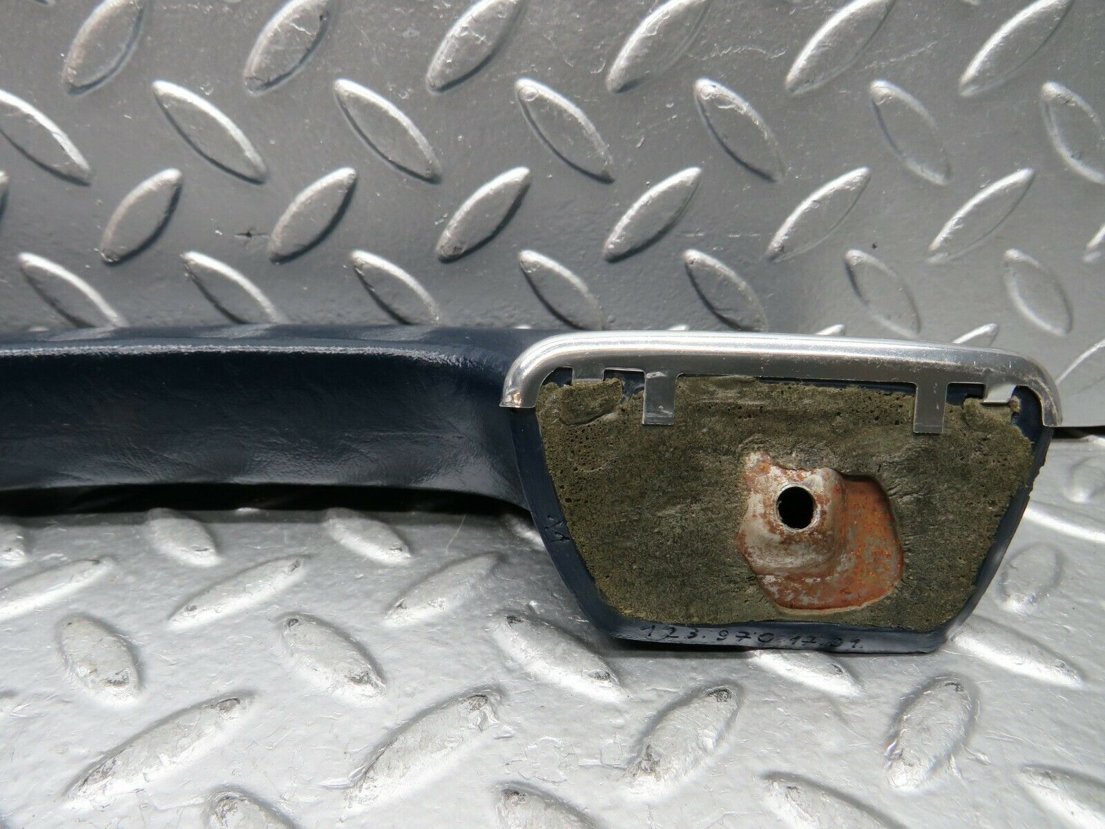 22947 Mercedes-Benz C123 230CE Coupe Interior Door Handle Left Blue