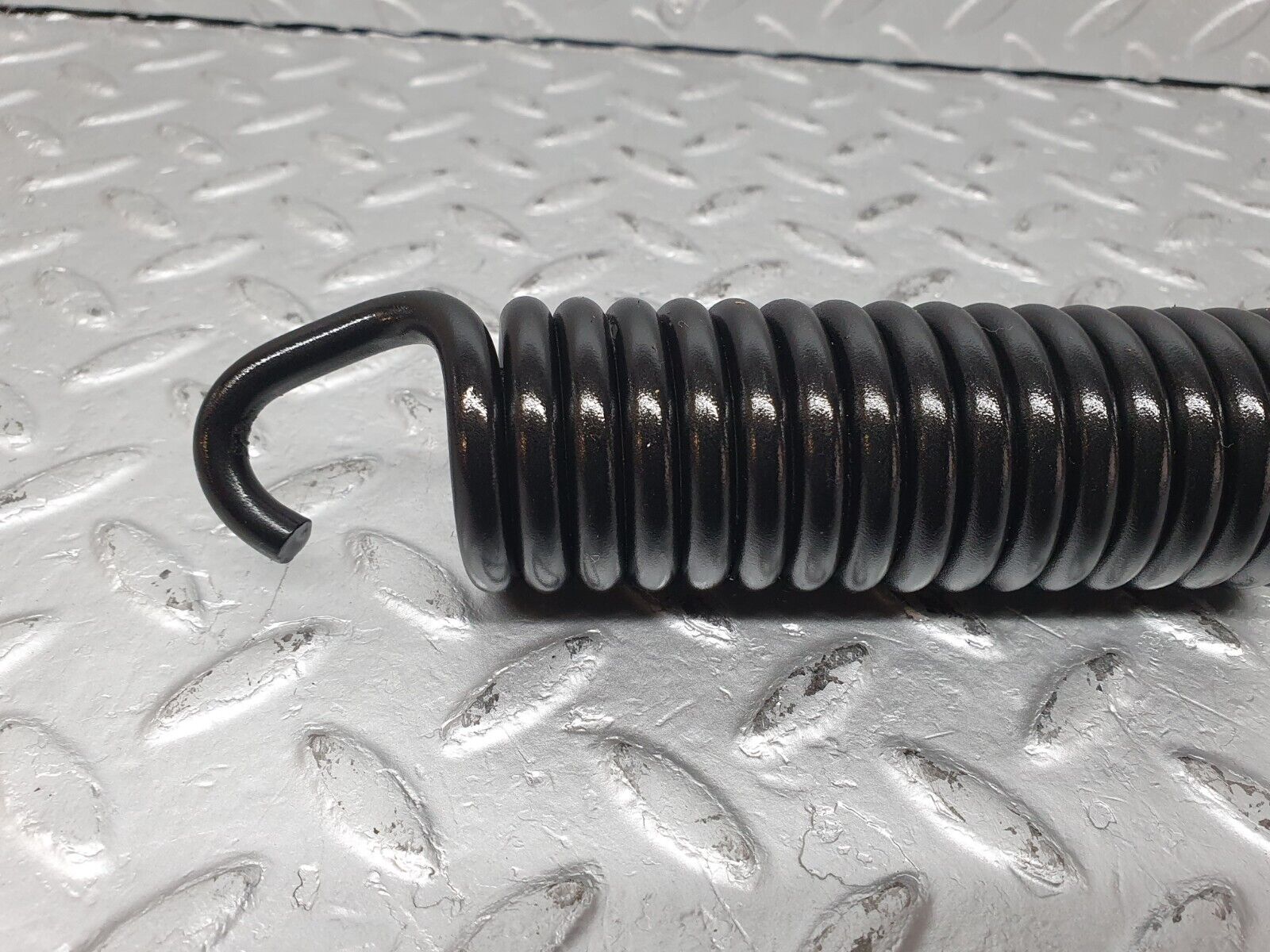 41165 Mercedes-Benz W126 300SE Bonnet Hinge Spring