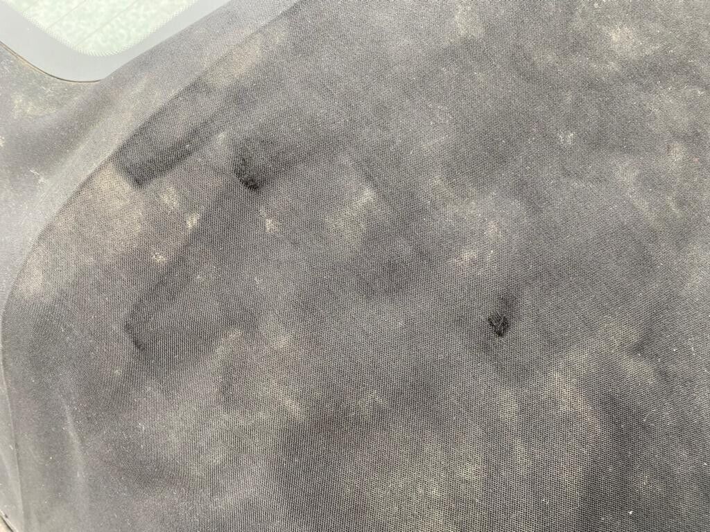 38226 Mercedes-Benz A124 320E Cabriolet Soft Top