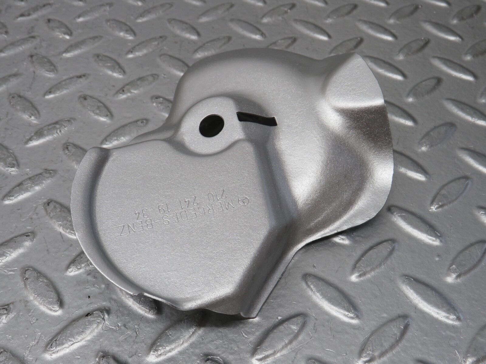 35034 Mercedes-Benz W210 320E Engine Mount Bracket Heat Shield Right 210241193