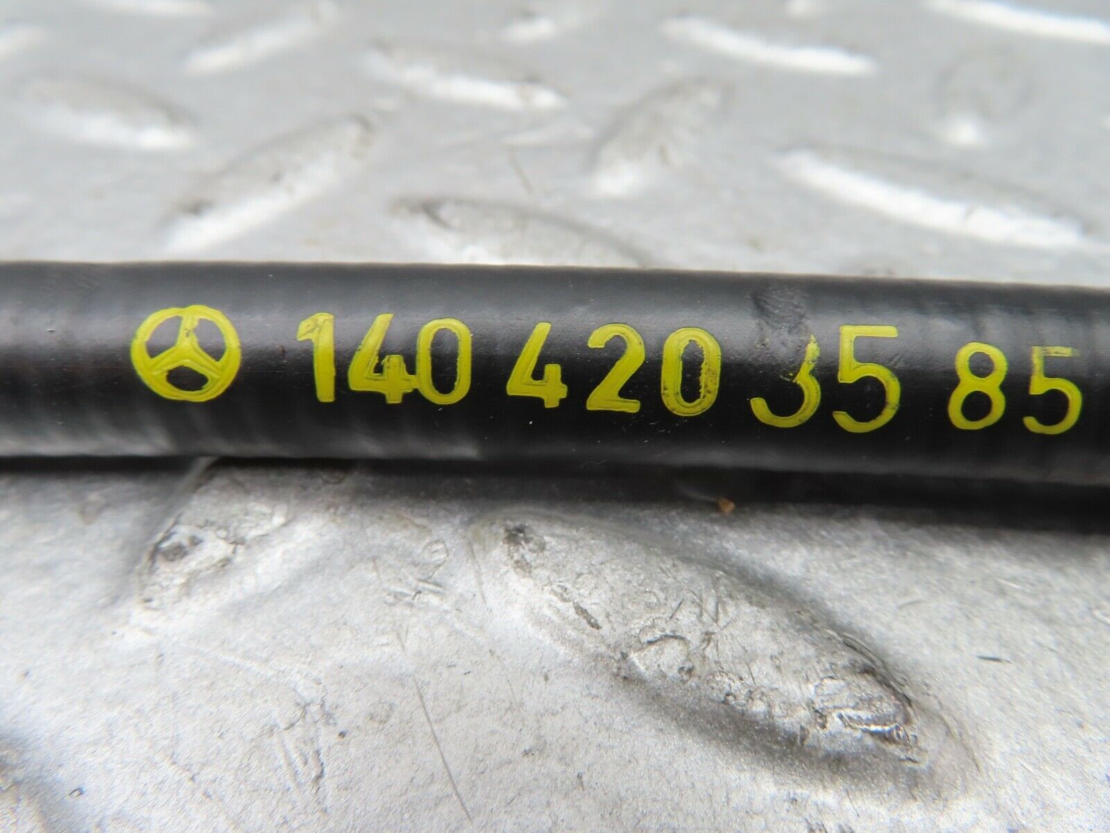 19522 Mercedes-Benz C140 CL420 Coupe Parking Brake Cable 1404203585