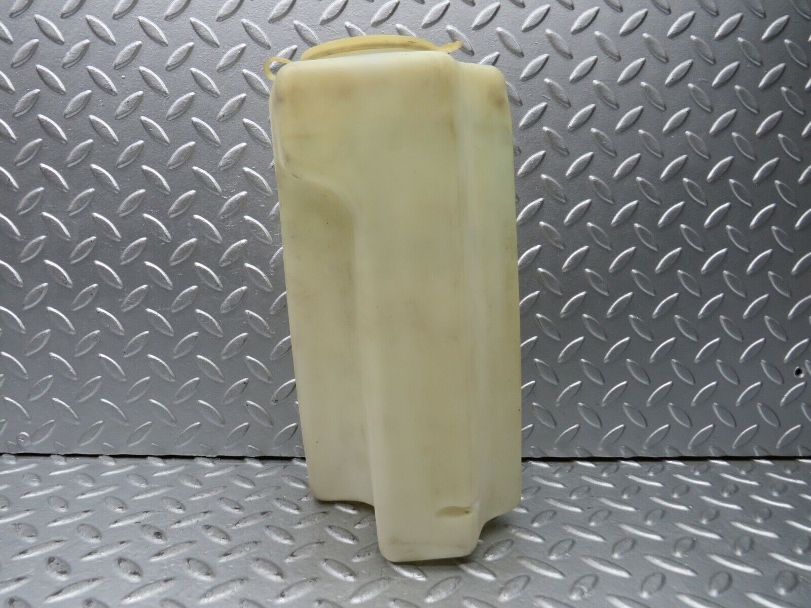 21903 Mercedes-Benz W123 Windscreen Washer Fluid Reservoir Tank 1238690720