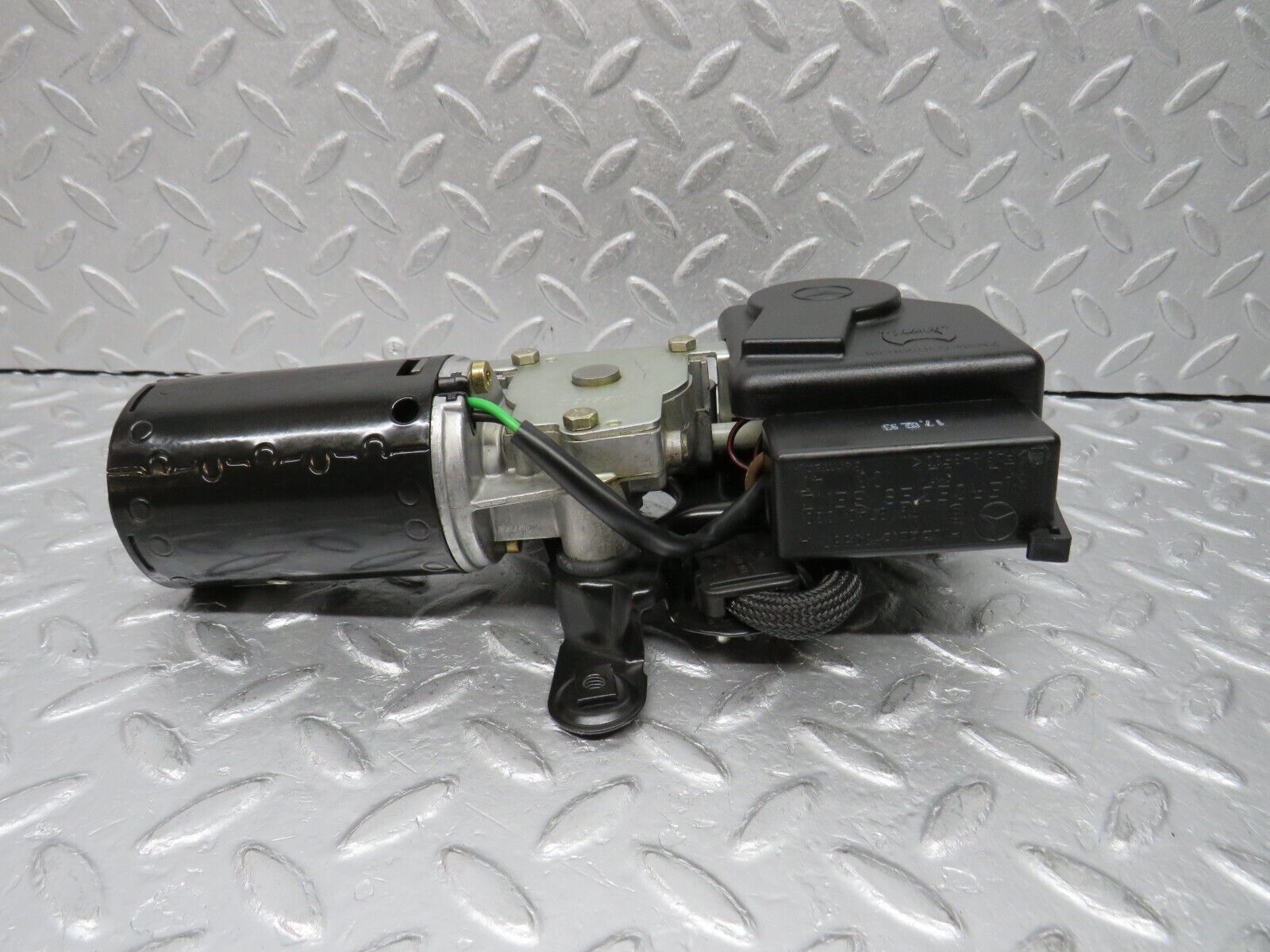 38763 Mercedes-Benz W201 190E 2.6L Sunroof Motor Webasto With Relay 2017800107 1248210047