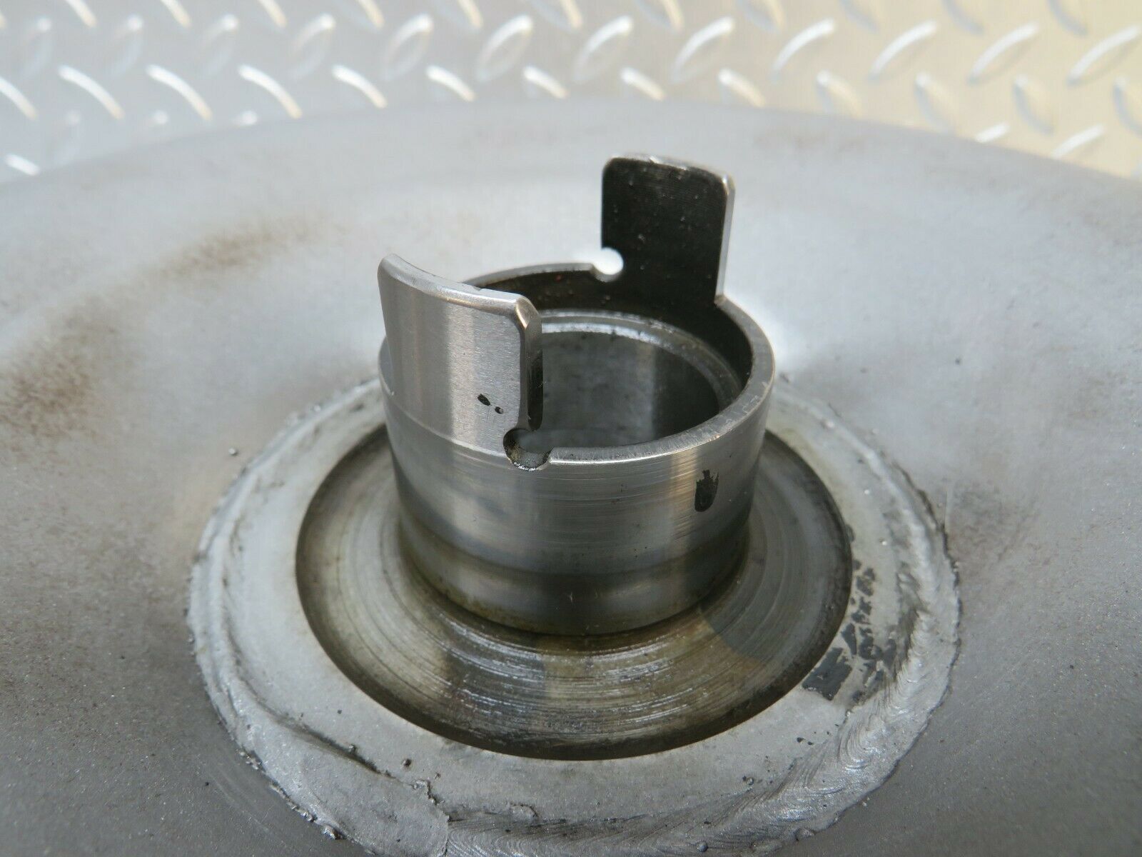 23341 Mercedes-Benz W116 350SE Torque Converter 1162500102