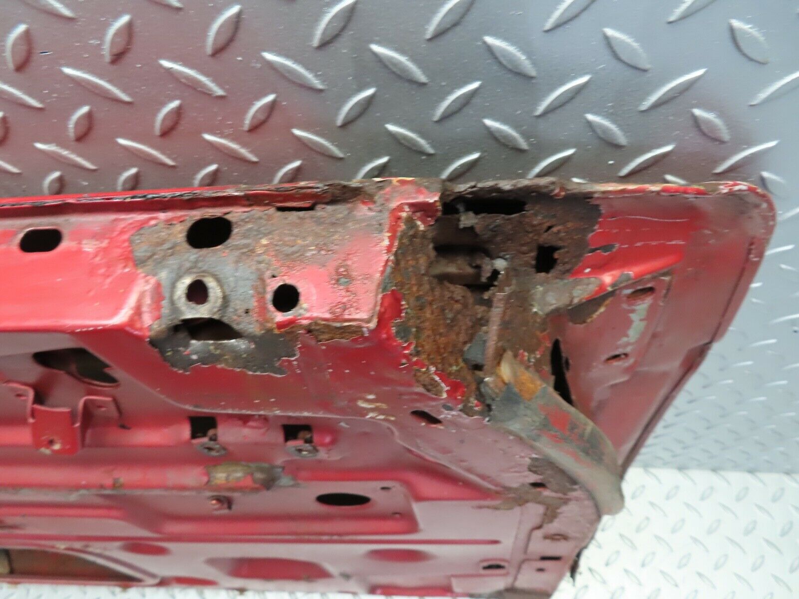 20217 Mercedes-Benz W114 280CE Coupe Left Door