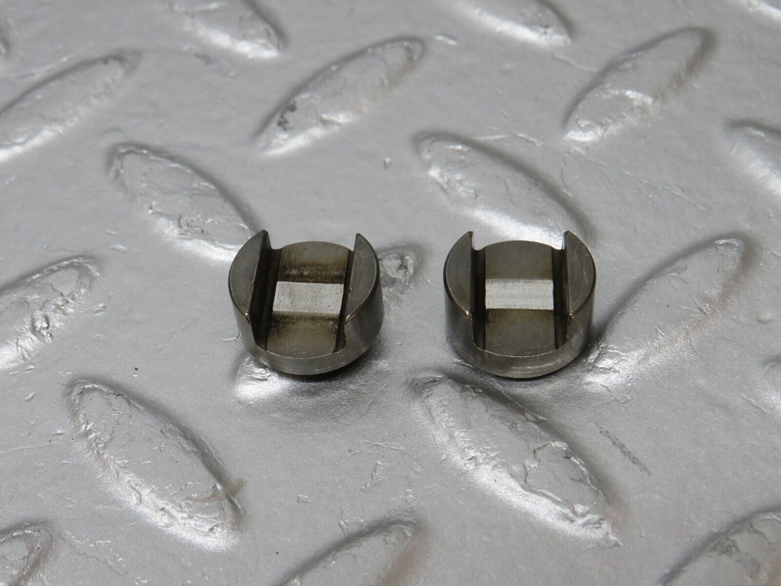 34560 Mercedes-Benz C126 380SEC Coupe Rocker Arm With Valve Tappet