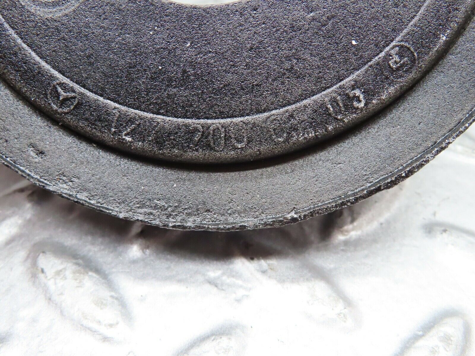 18240 Mercedes-Benz W111 220SE Coupe Crankshaft Damper Pulley 1272000305