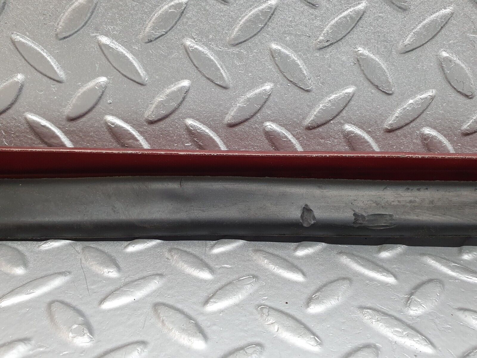 41183 Mercedes-Benz W126 300SE A Pillar Exterior Trim Right Side 1266981698