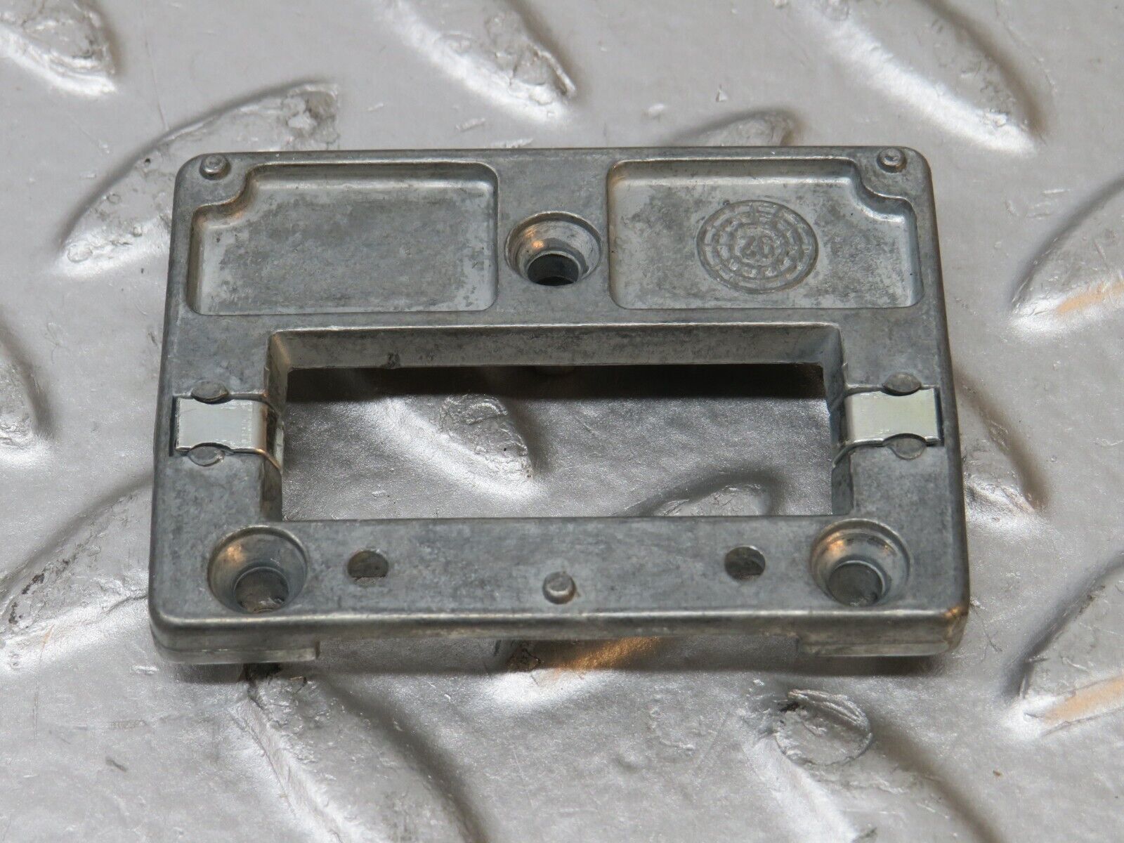 31257 Mercedes-Benz S124 220TE Wagon Rear View Mirror Bracket 2018100011