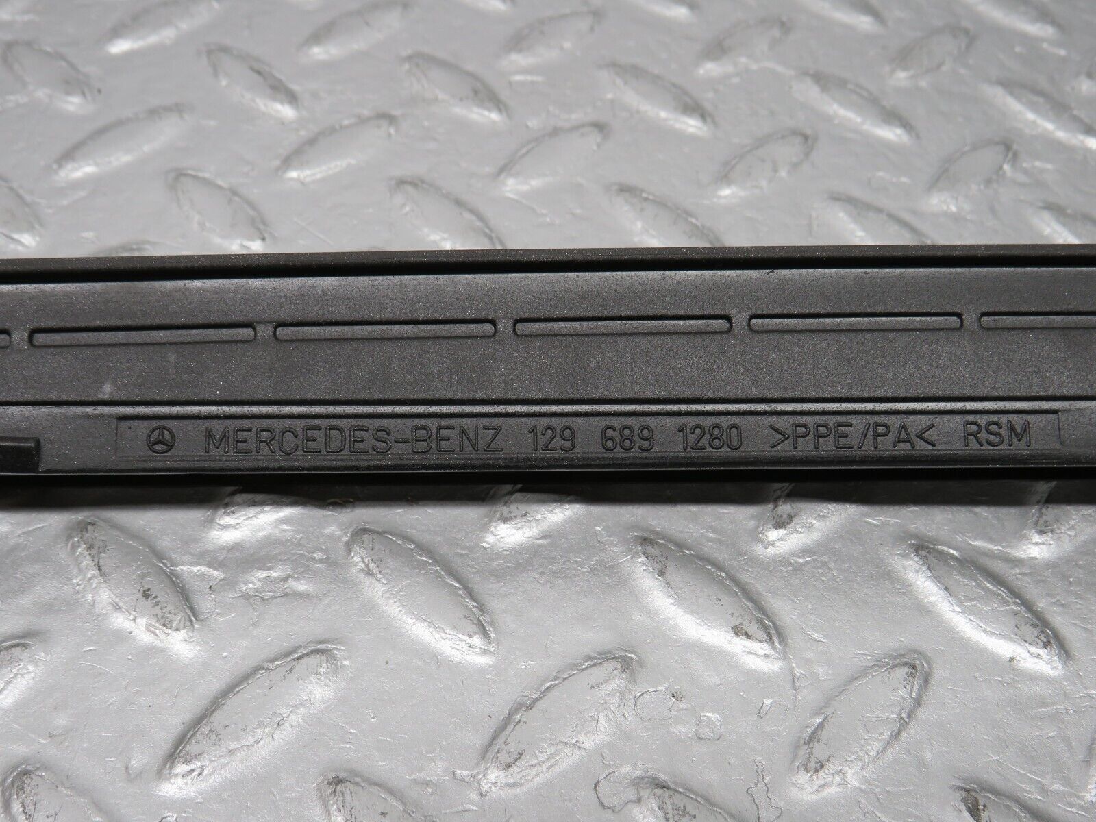 38519 Mercedes-Benz R129 280SL Coupe Dashboard Air Vent Trim Right 1296891280