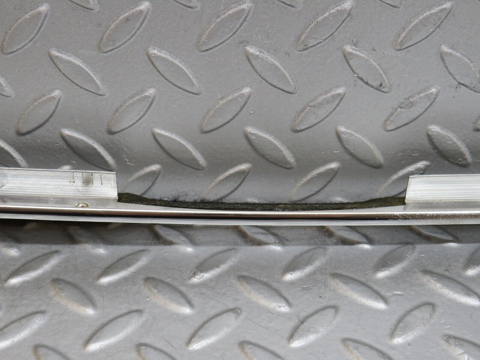 37468 Mercedes-Benz W109 300SEL Dashboard Chrome Trim