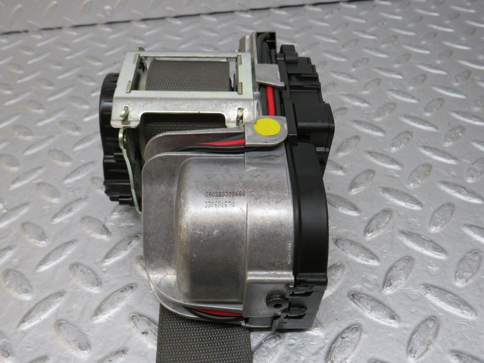 35277 Mercedes-Benz W221 Front Right Seat Belt 2218603285