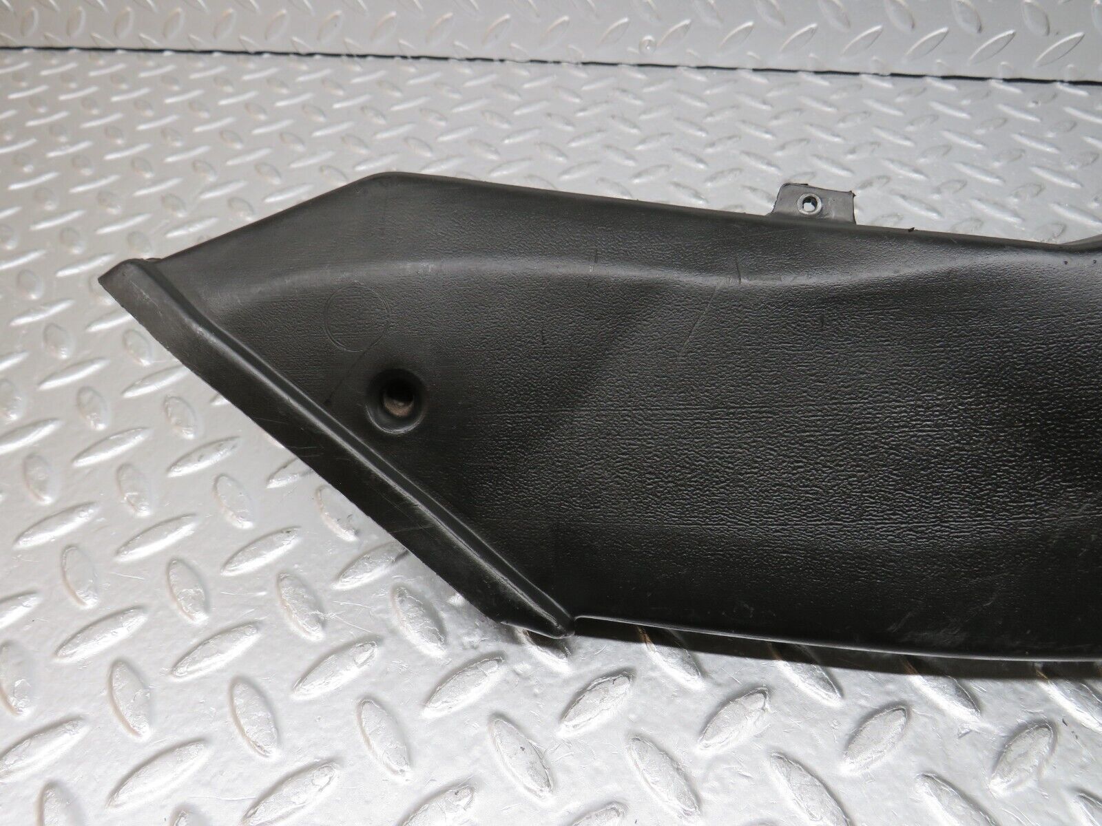 0027 Mercedes-Benz W116 350SE Ventillation Air Duct Right 1168310246