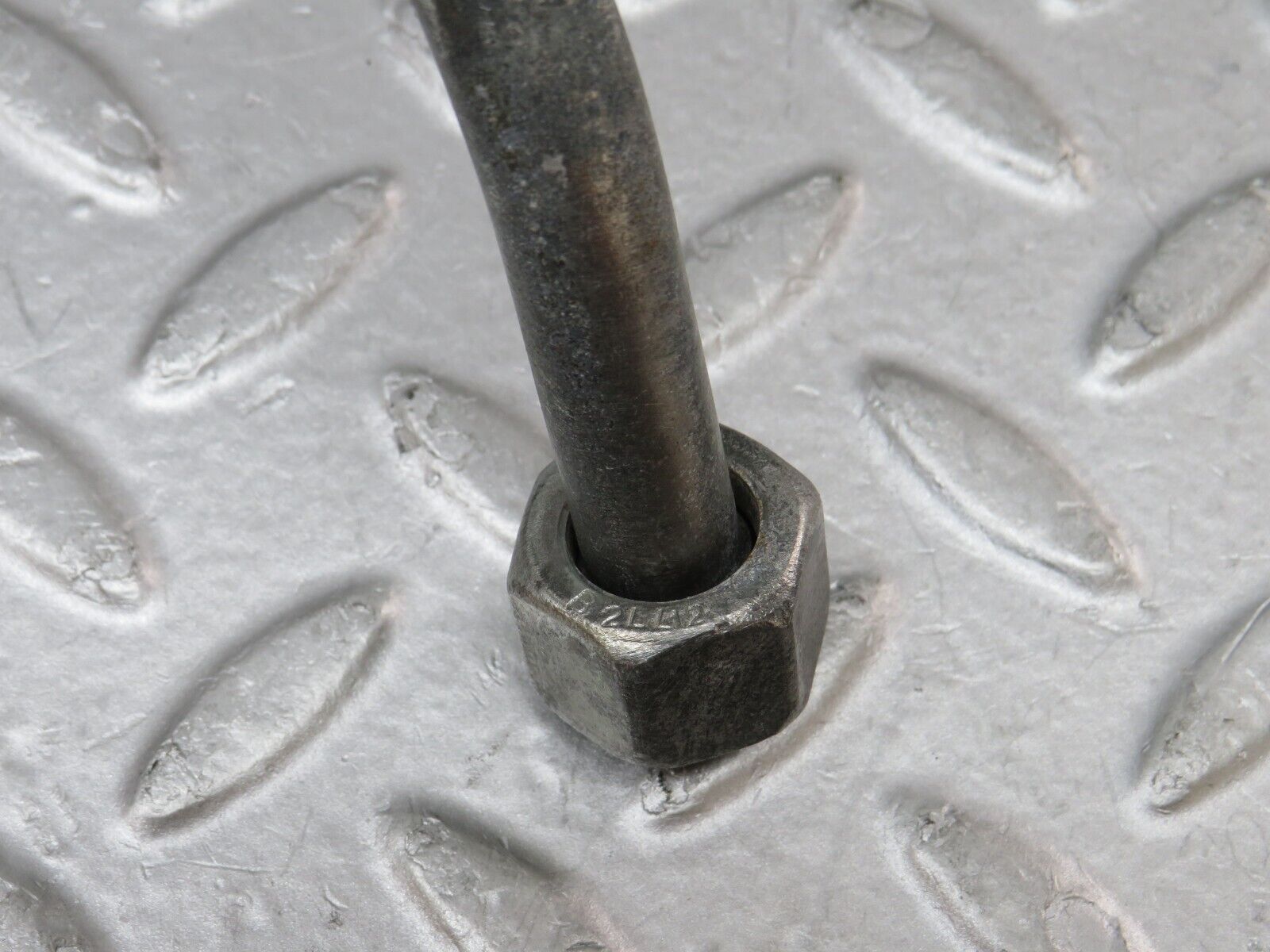 36308 Mercedes-Benz W126 420SE Oil Pipe Line