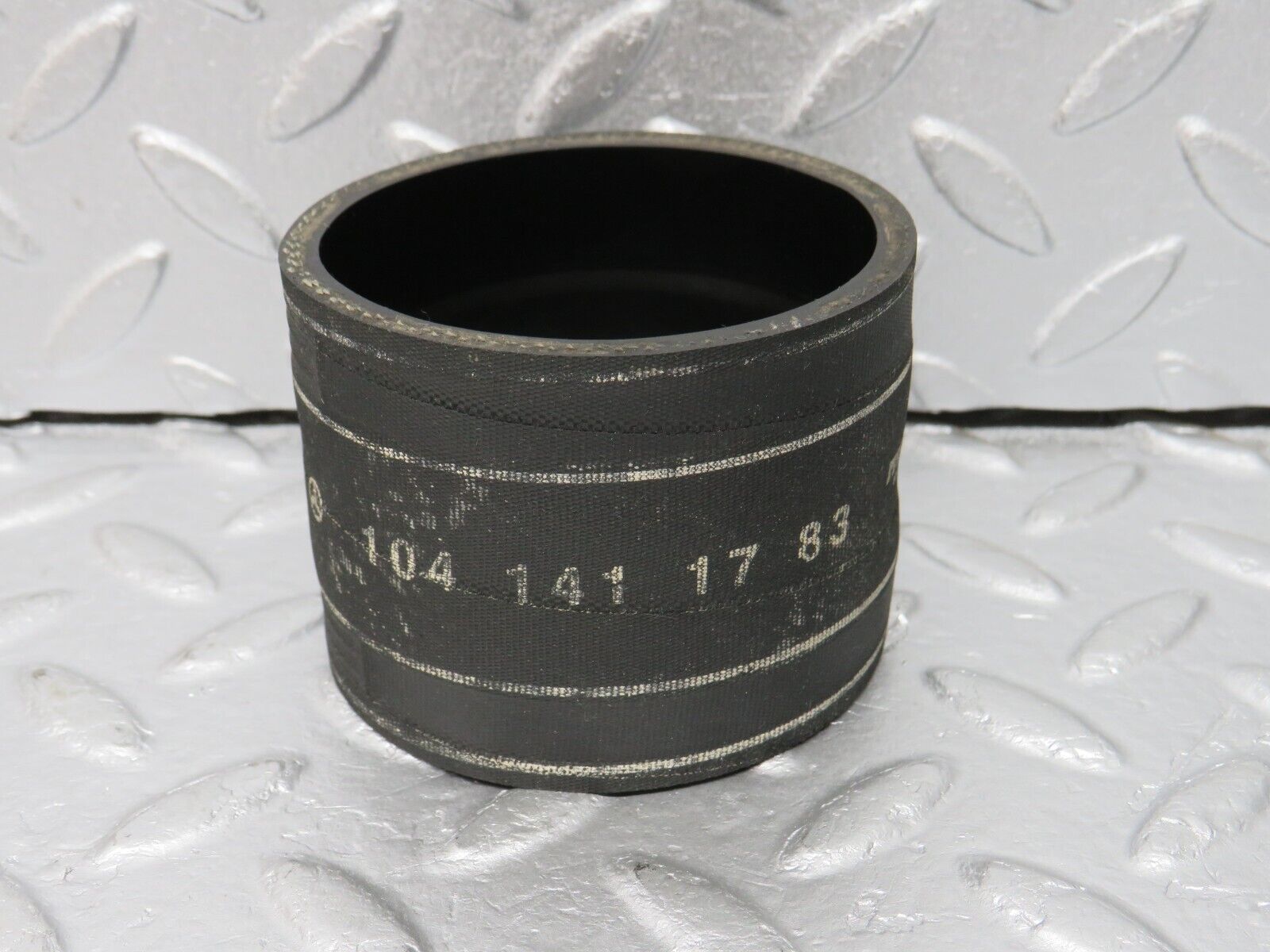 39407 Mercedes-Benz R129 320SL Coupe Air Intake Manifold Hose 1041411783