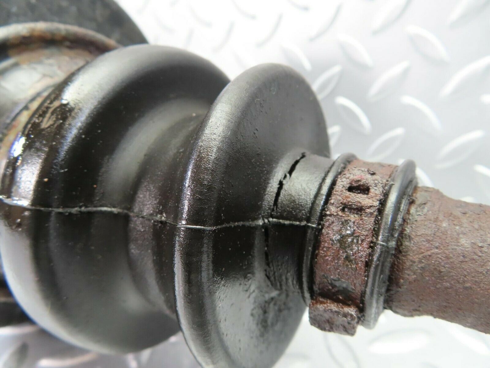 9786 Mercedes-Benz W126 380SE Axle Shaft Drive Shaft