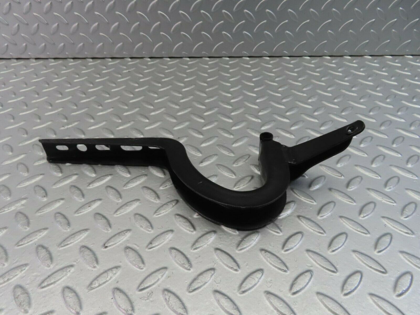 10022 Mercedes-Benz C123 230CE Coupe Trunk Lid Hinge Right Side 1237500287