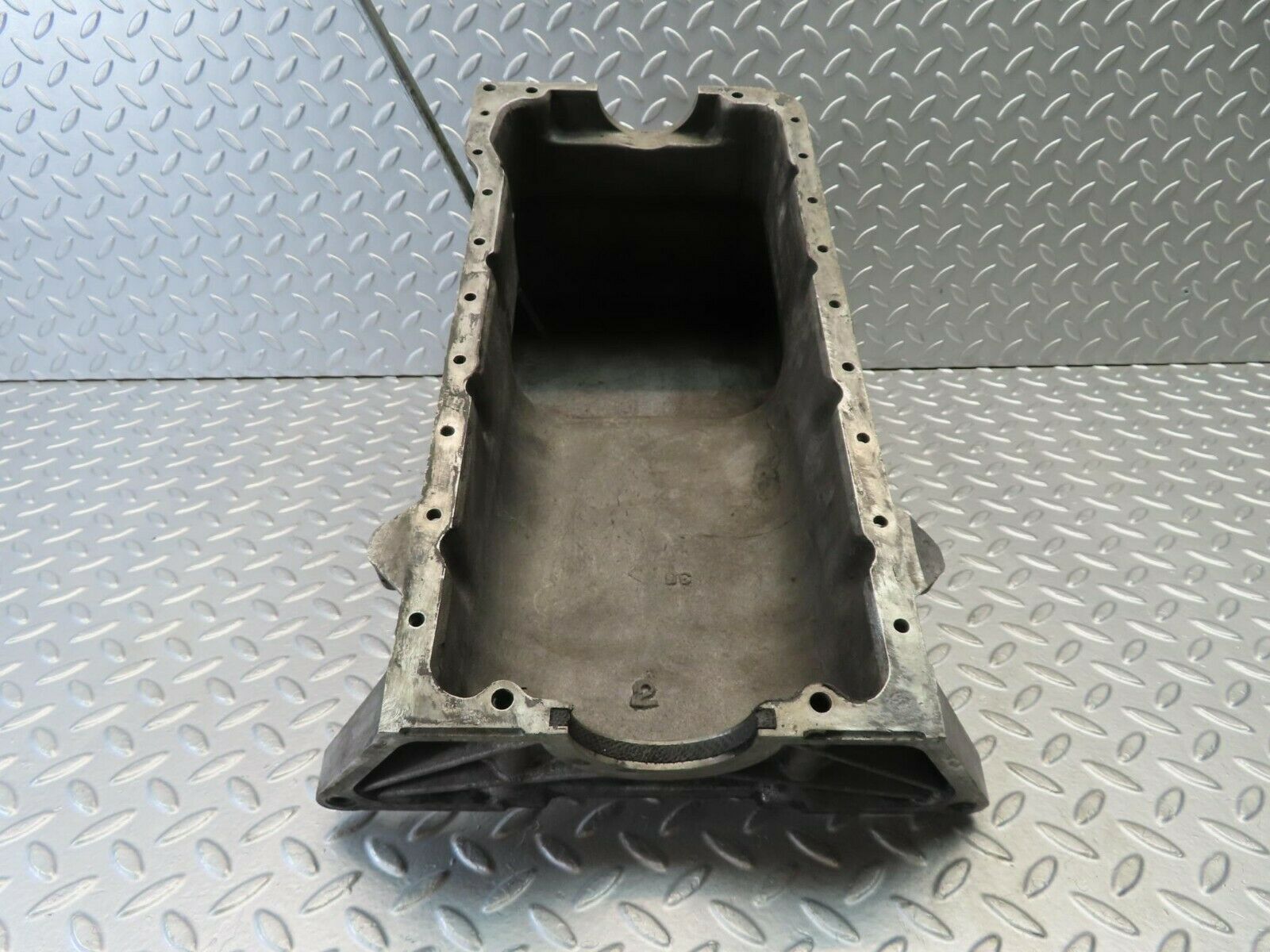 10951 Mercedes-Benz W115 220D Oil Pan Oil Sump 6150101313