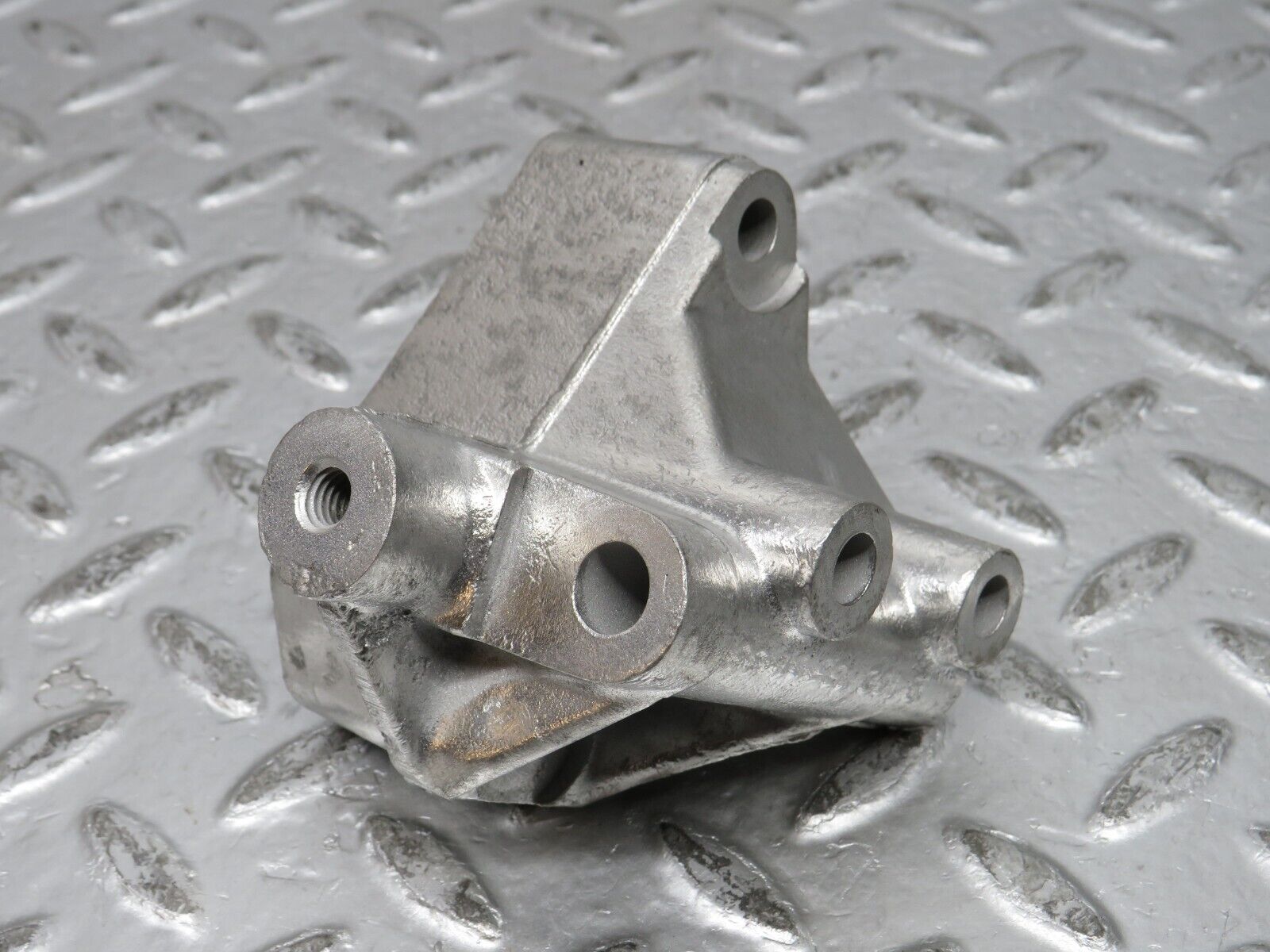 32006 Mercedes-Benz W123 230E Alternator Holder Bracket 1021550135