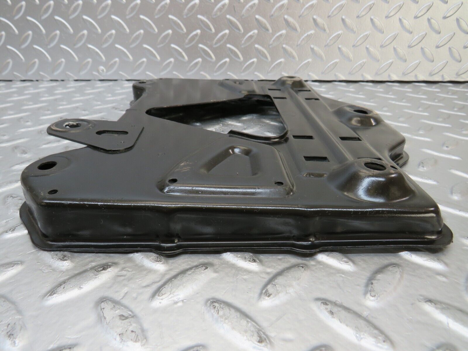 25897 Mercedes-Benz W124 280E Battery Tray