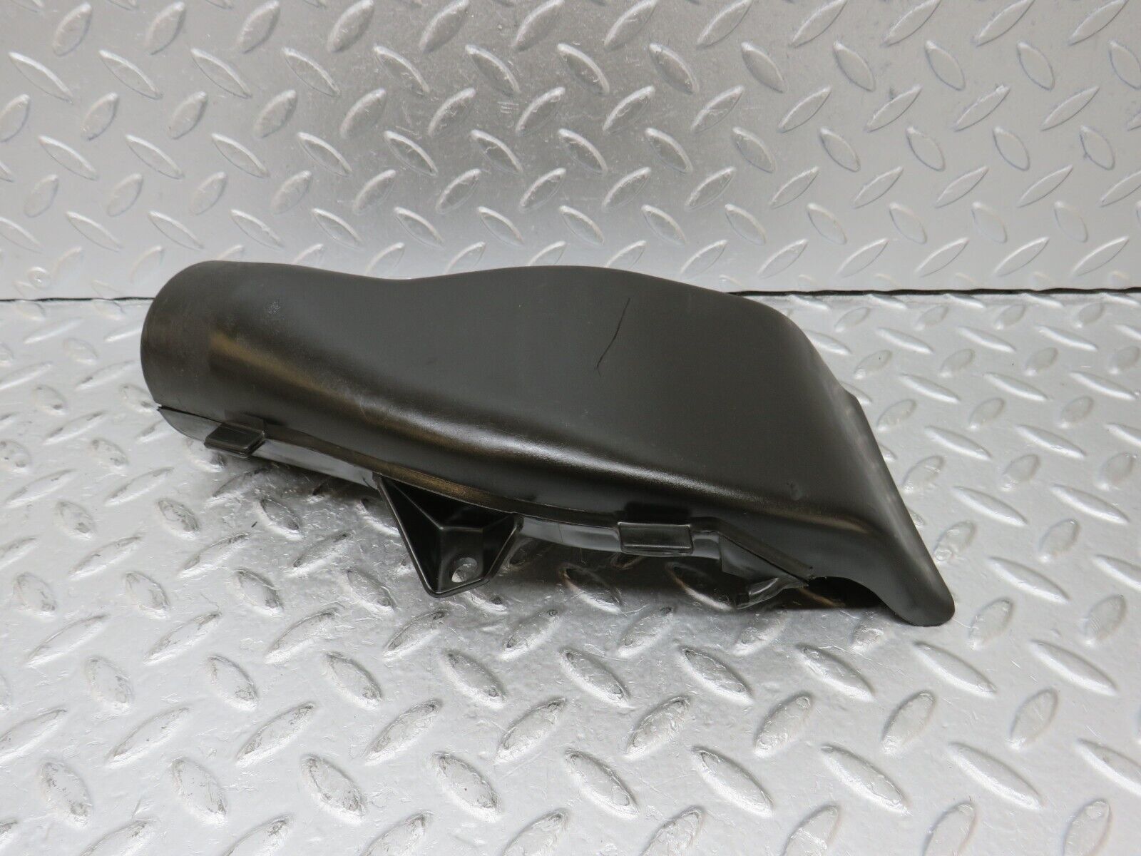 36178 Mercedes-Benz W126 420SE Air Intake Suction Pipe 1170940811