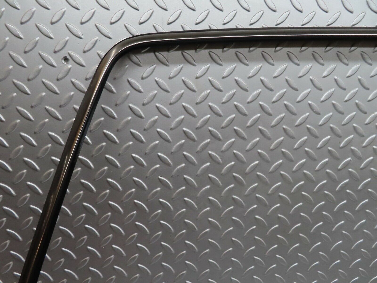 19731 Mercedes-Benz C140 CL420 Coupe Rear Windscreen Frame