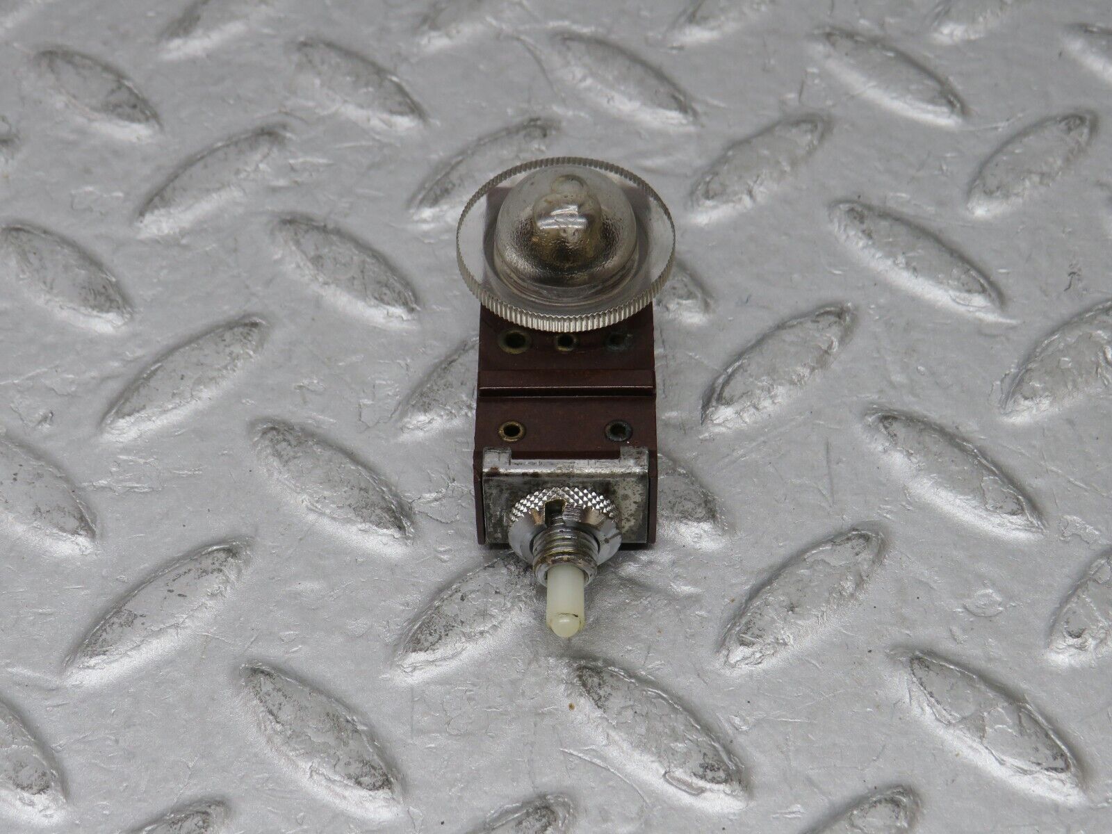 35823 Mercedes-Benz W108 Glove Box Light Switch 56383000