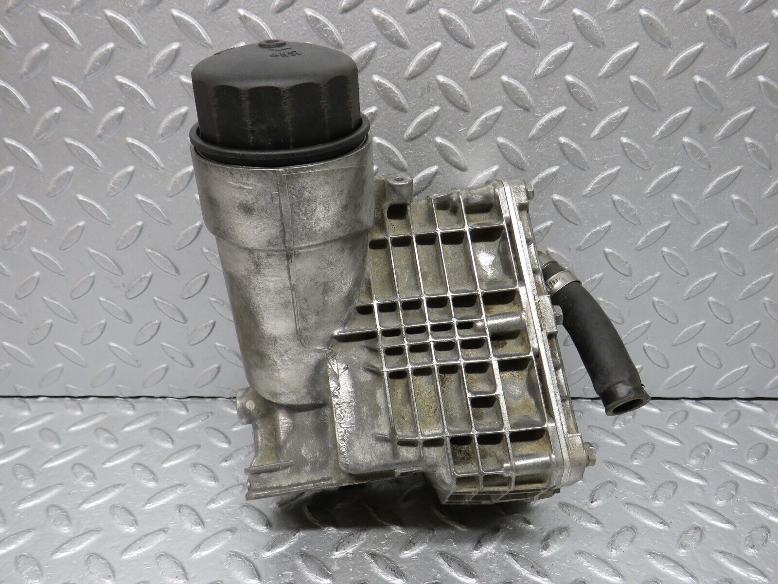 38621 Mercedes-Benz R129 280SL Coupe Oil Filter Housing 1041840608