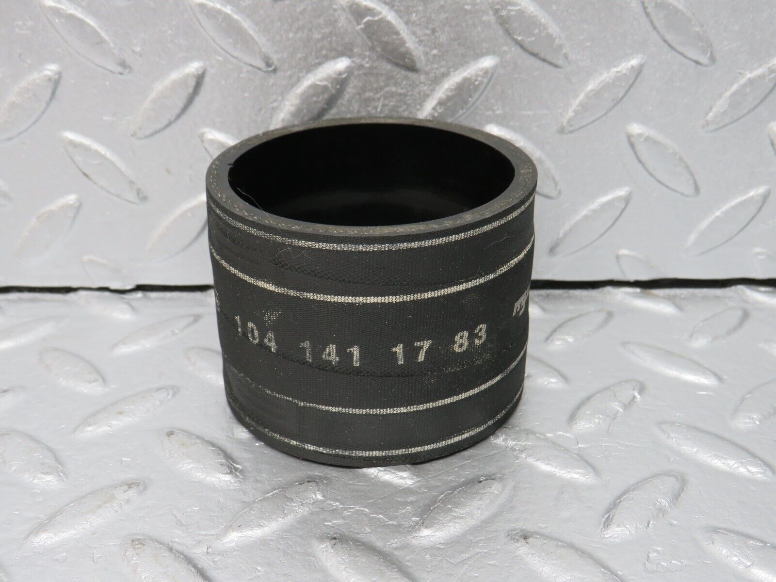 39408 Mercedes-Benz R129 320SL Coupe Air Intake Manifold Hose 1041411783