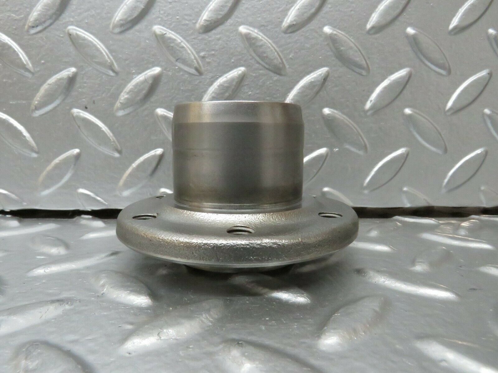 23899 Mercedes-Benz C107 450SLC Coupe Crankshaft Sleeve Hub