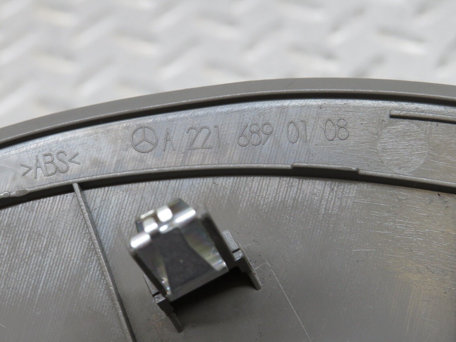 35204 Mercedes-Benz W221 Dashboard Side Cover Panel Pair Grey 2216890108