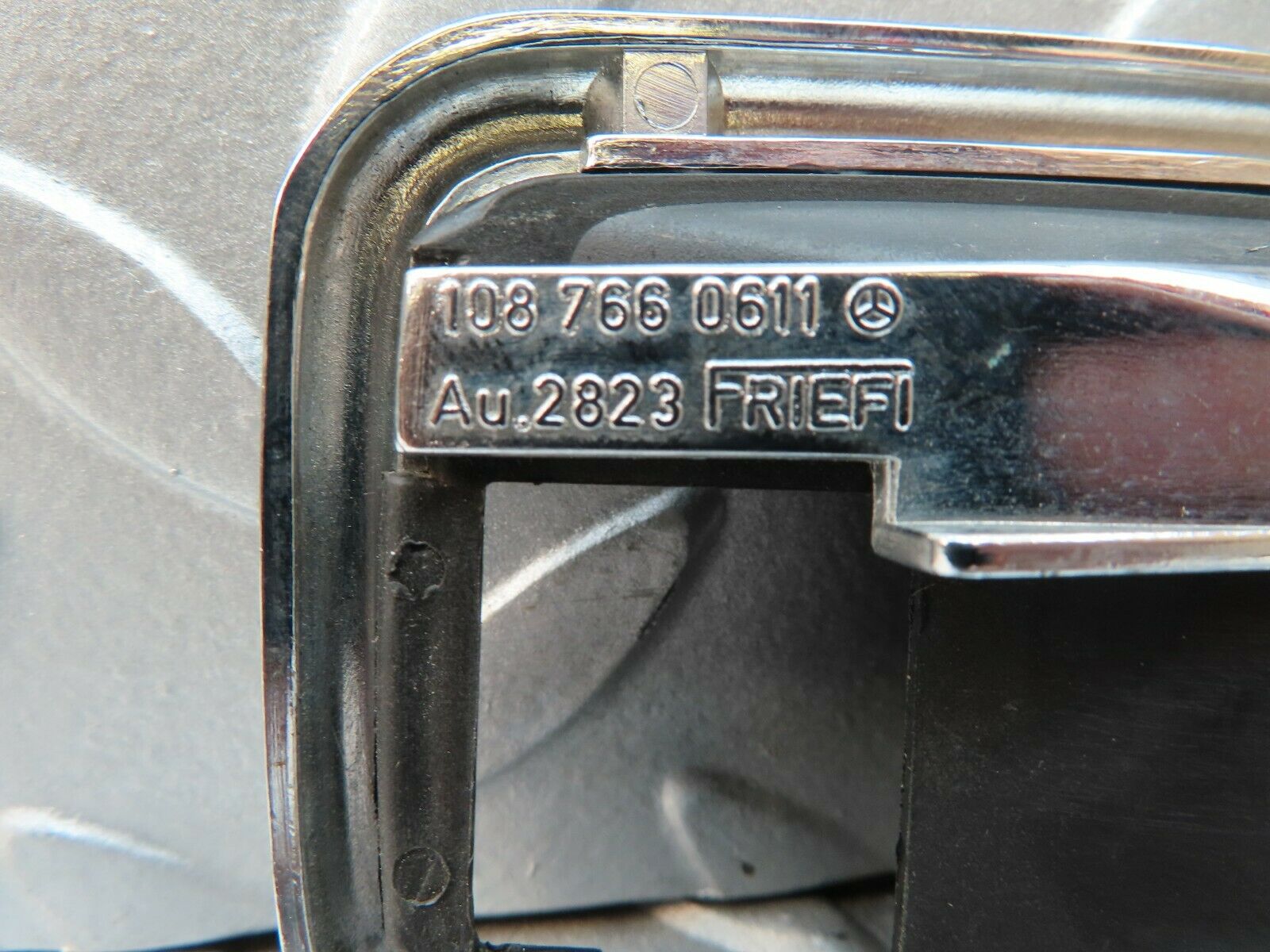 3819 Mercedes-Benz S123 200T Wagon Chrome Frame For Door Handle 1087660611