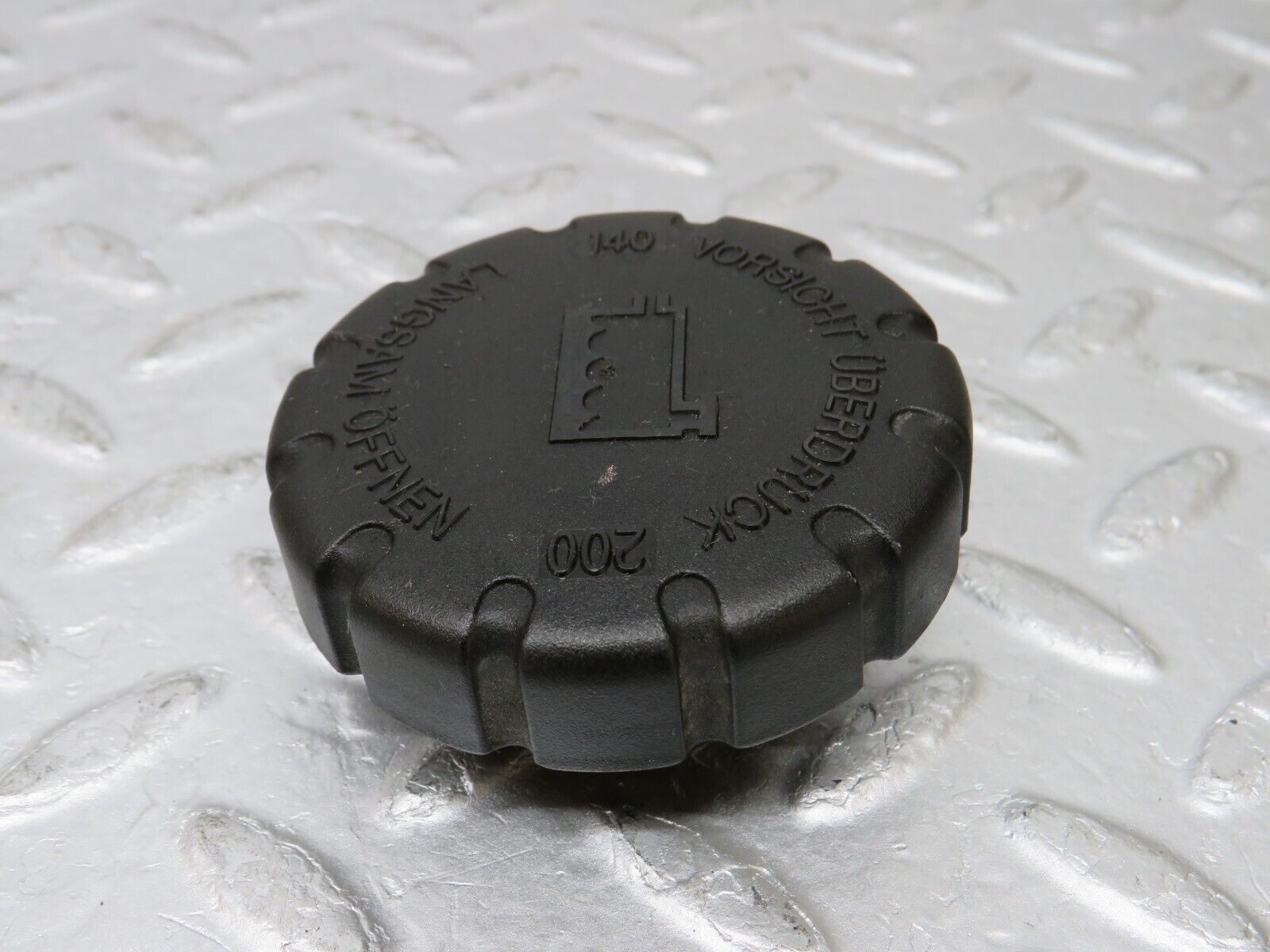 35308 Mercedes-Benz W210 Coolant Tank Reservoir Cap 2105010315