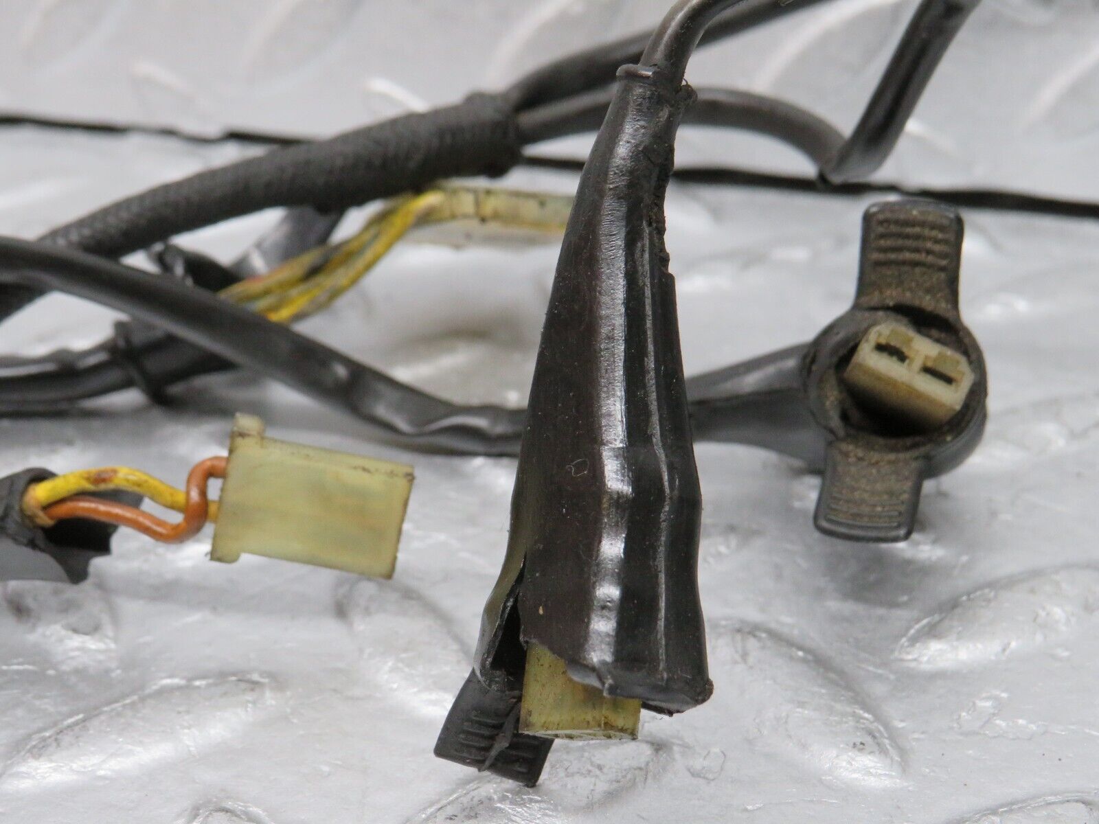 37576 Mercedes-Benz W109 300SEL ECU Wire Harness 0005451945