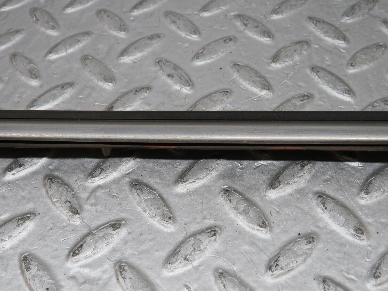 35776 Mercedes-Benz W108 Rear Left Door Centre Moulding Trim