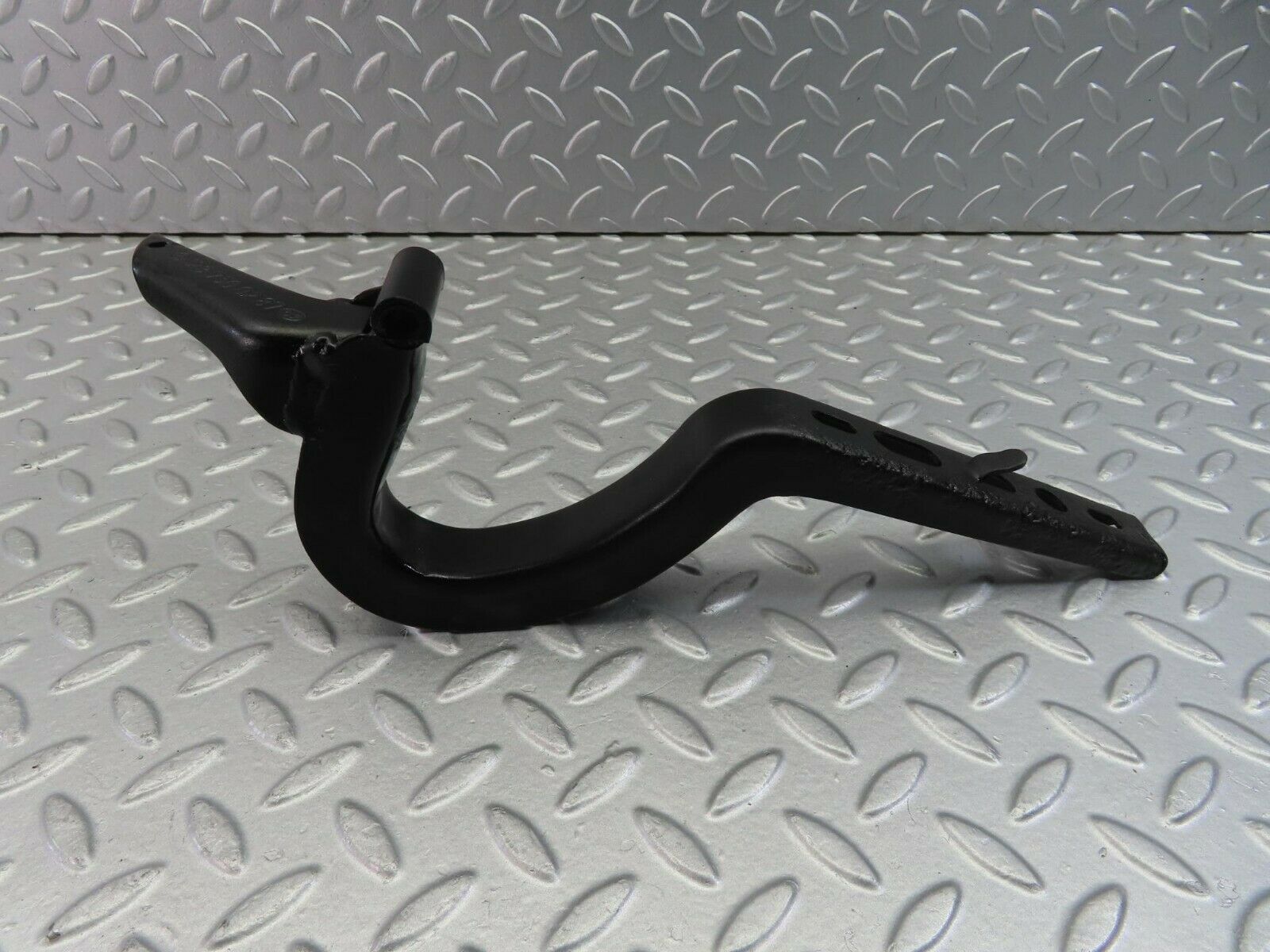 10022 Mercedes-Benz C123 230CE Coupe Trunk Lid Hinge Right Side 1237500287