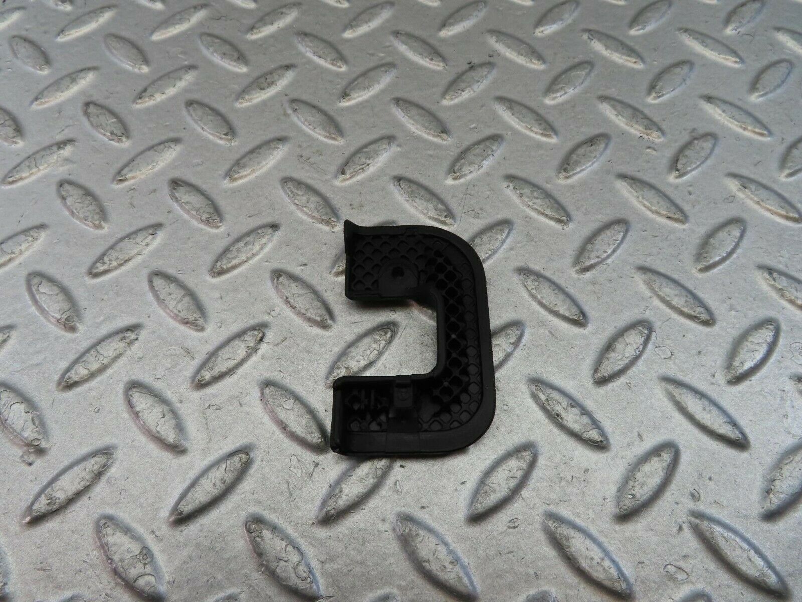 9517 Mercedes-Benz C124 300CE Coupe Left Interior Door Latch Trim