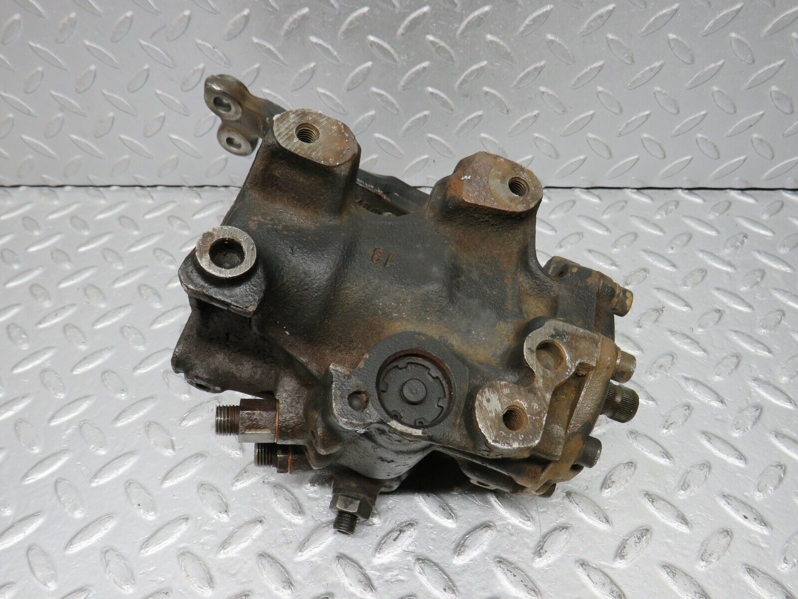 39038 Mercedes-Benz W201 190E 2.6L Steering Box Steering Rack 1244611601