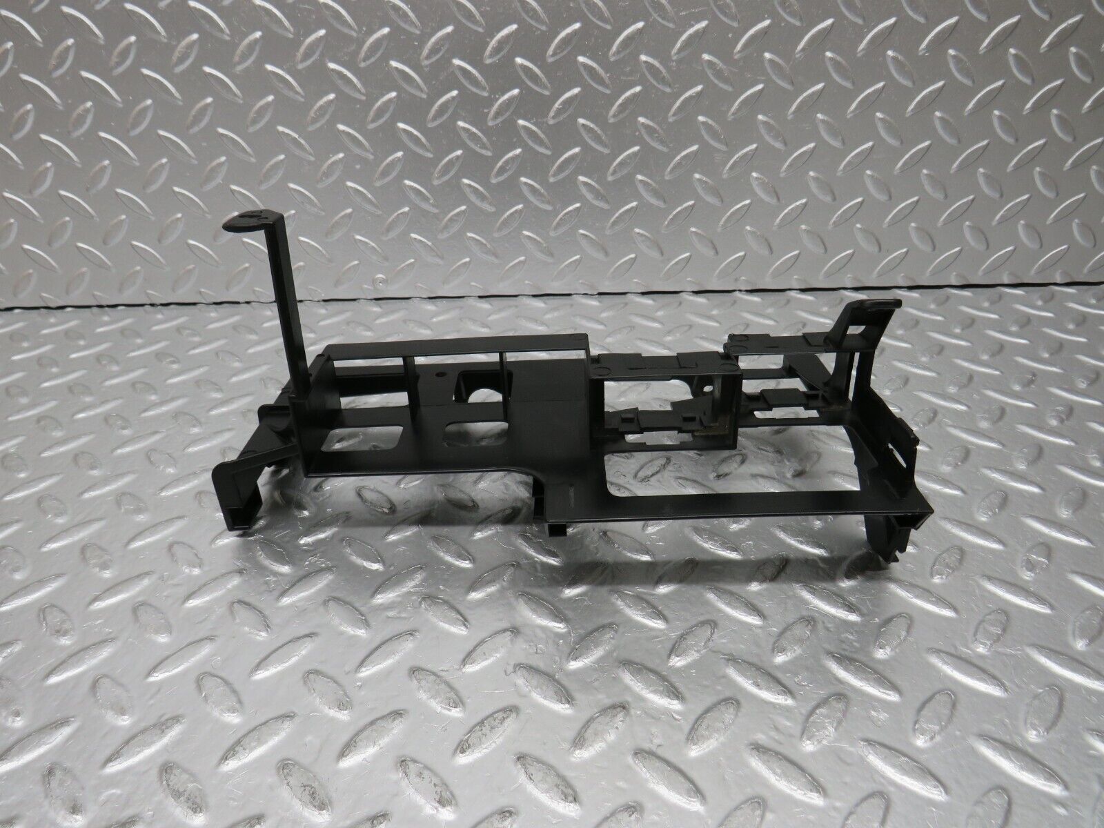 30408 Mercedes-Benz W124 230E Ecu And Relay Bracket 1245455240