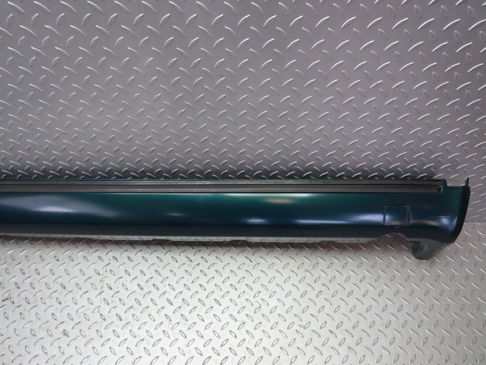 27754 Mercedes-Benz S124 300TE Wagon Side Skirt Left Side 1246902340