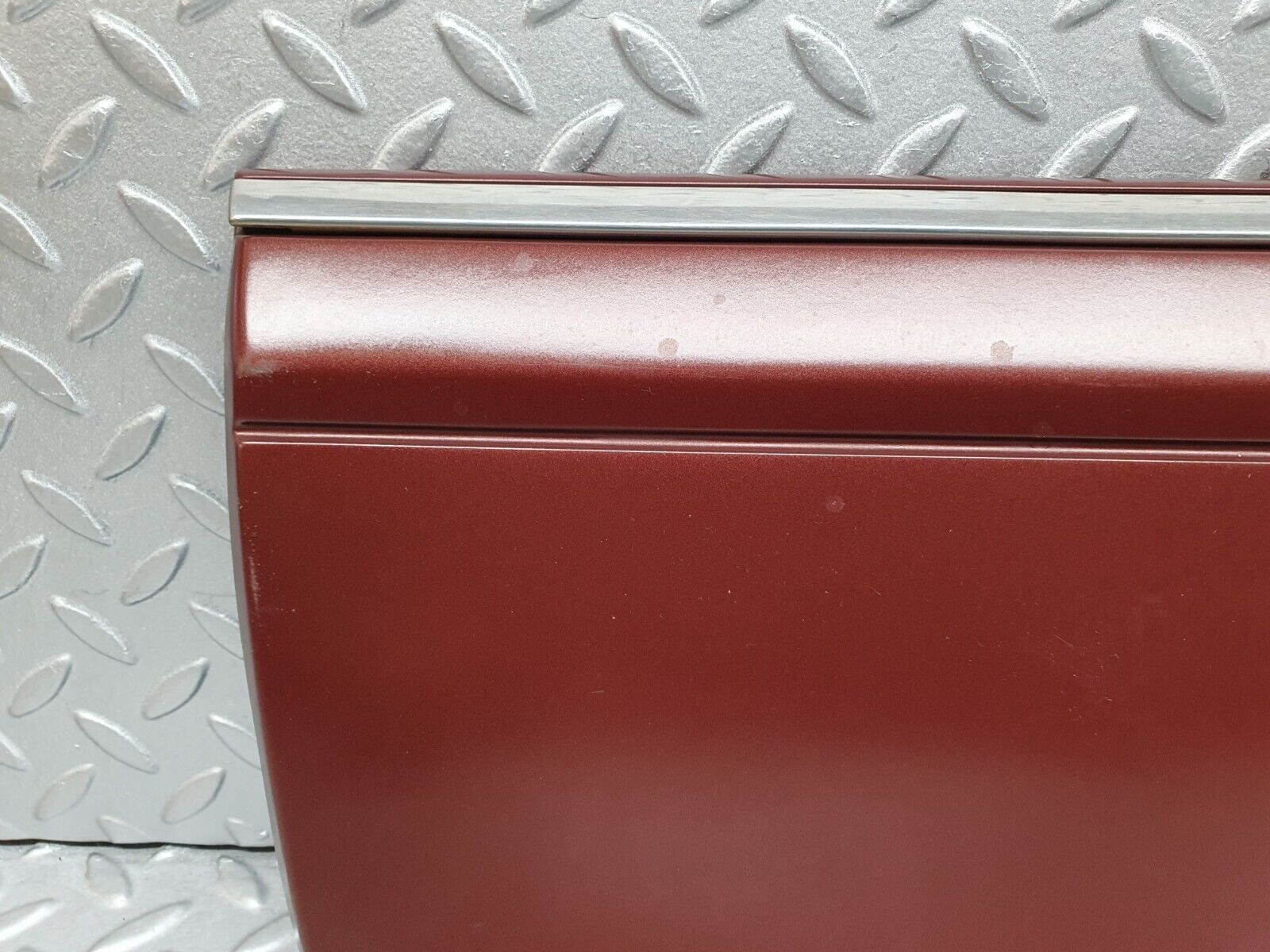 40941 Mercedes-Benz W126 300SE Rear Left Door Moulding Trim 1266903940