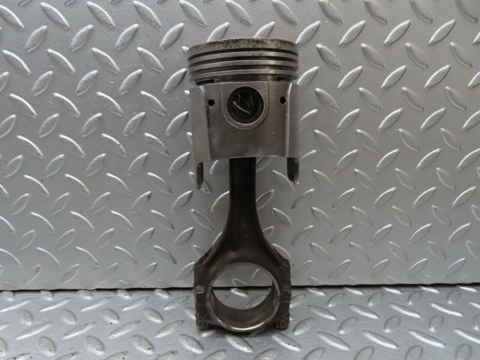18970 Mercedes-Benz W121 190b Ponton Piston With Connecting Rod 84.97 mm