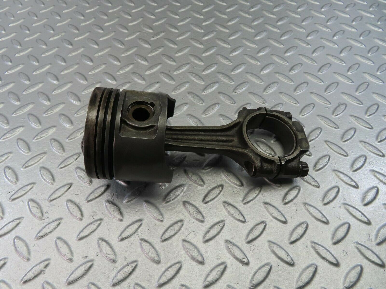 9890 Mercedes-Benz C123 280CE Coupe Piston With Connecting Rod 86.976 mm