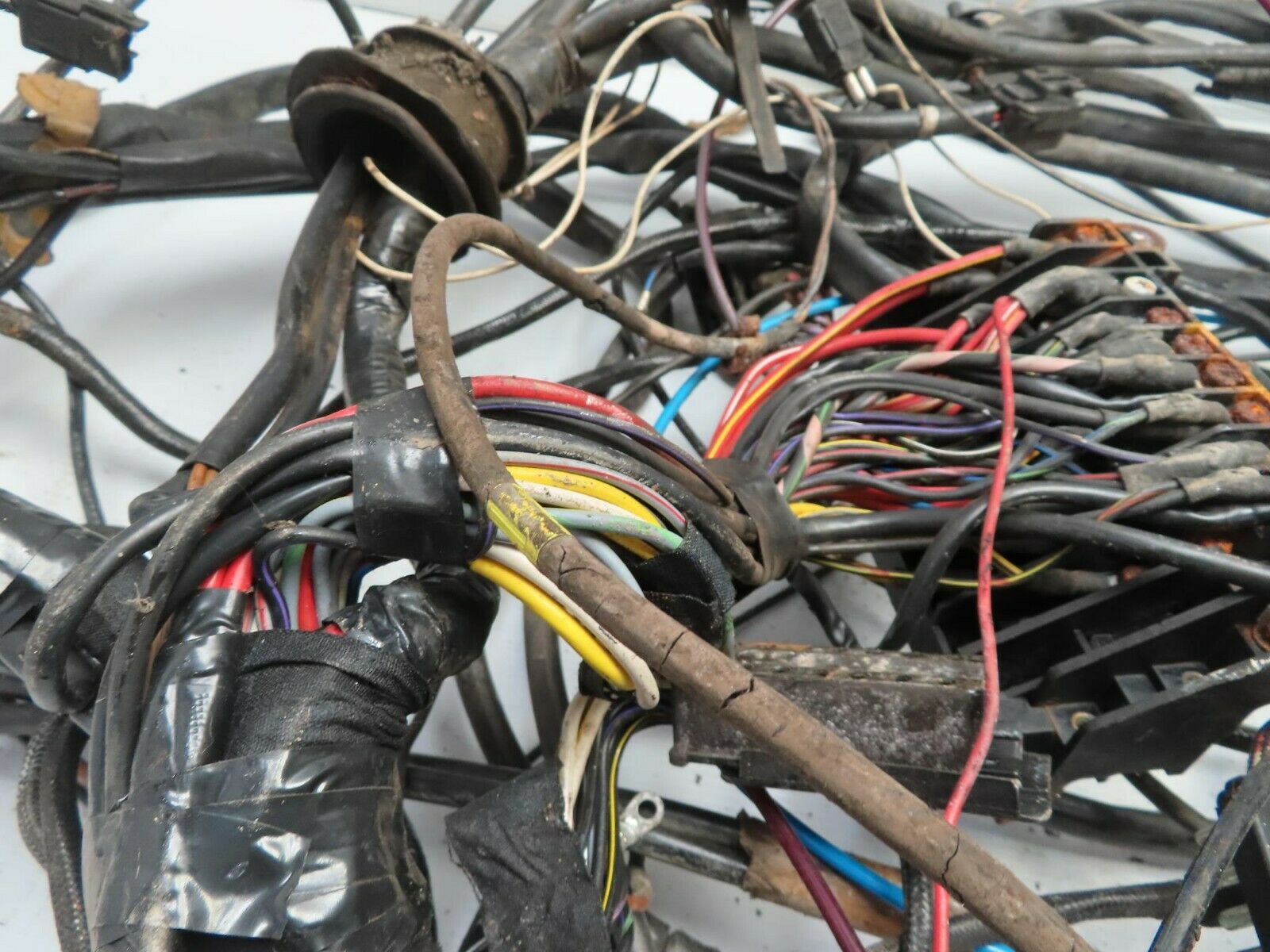 10388 Mercedes-Benz C123 230CE Coupe Engine Chassis Body Wire Wiring Harness