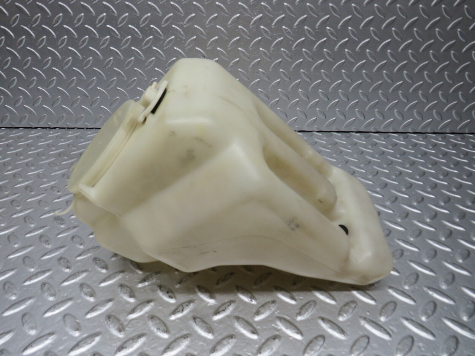 31185 Mercedes-Benz S124 220TE Windscreen Washer Fluid Reservoir 1248691020