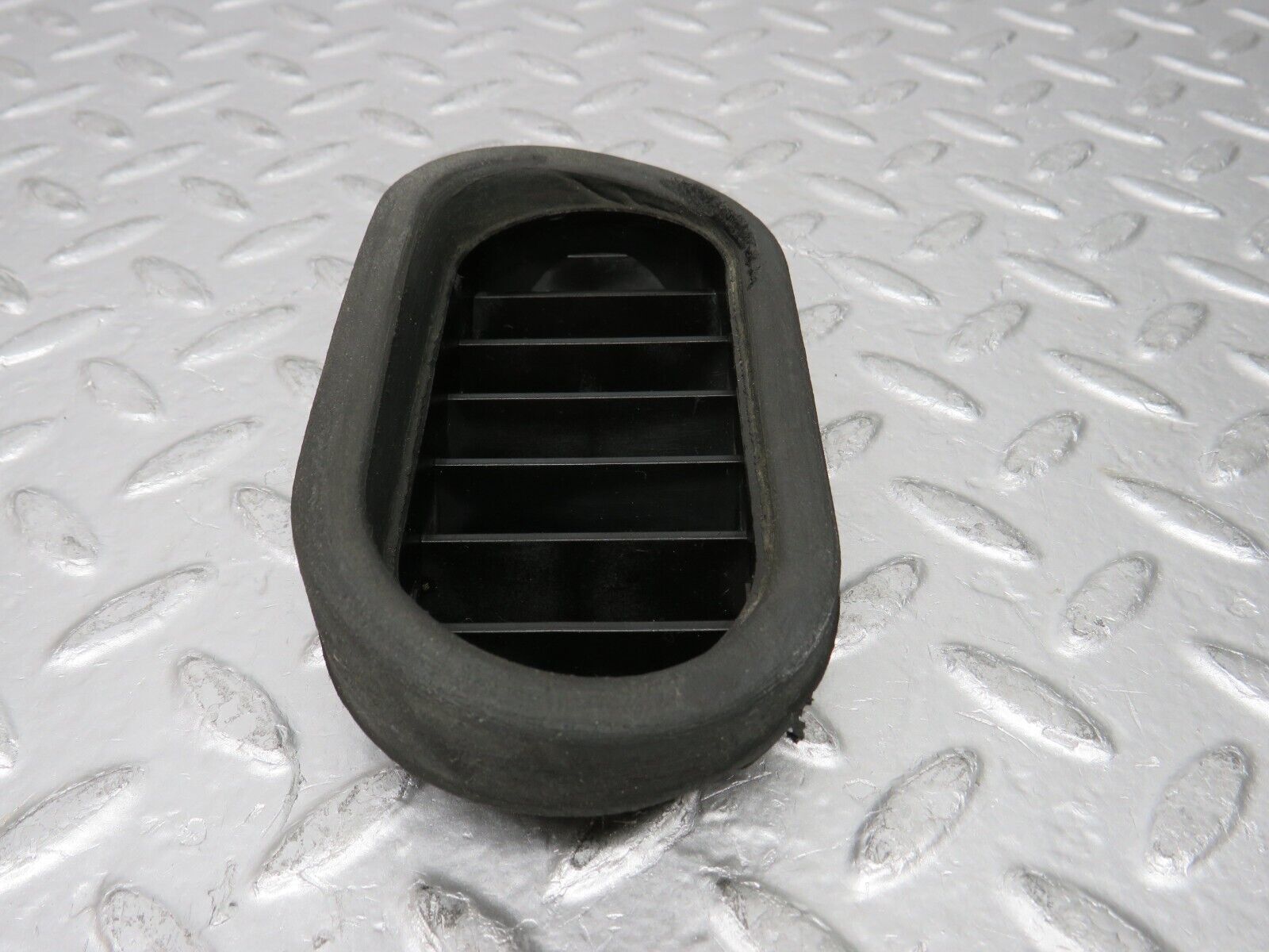 29989 Porsche 924 Left Door Air Vent 477819179